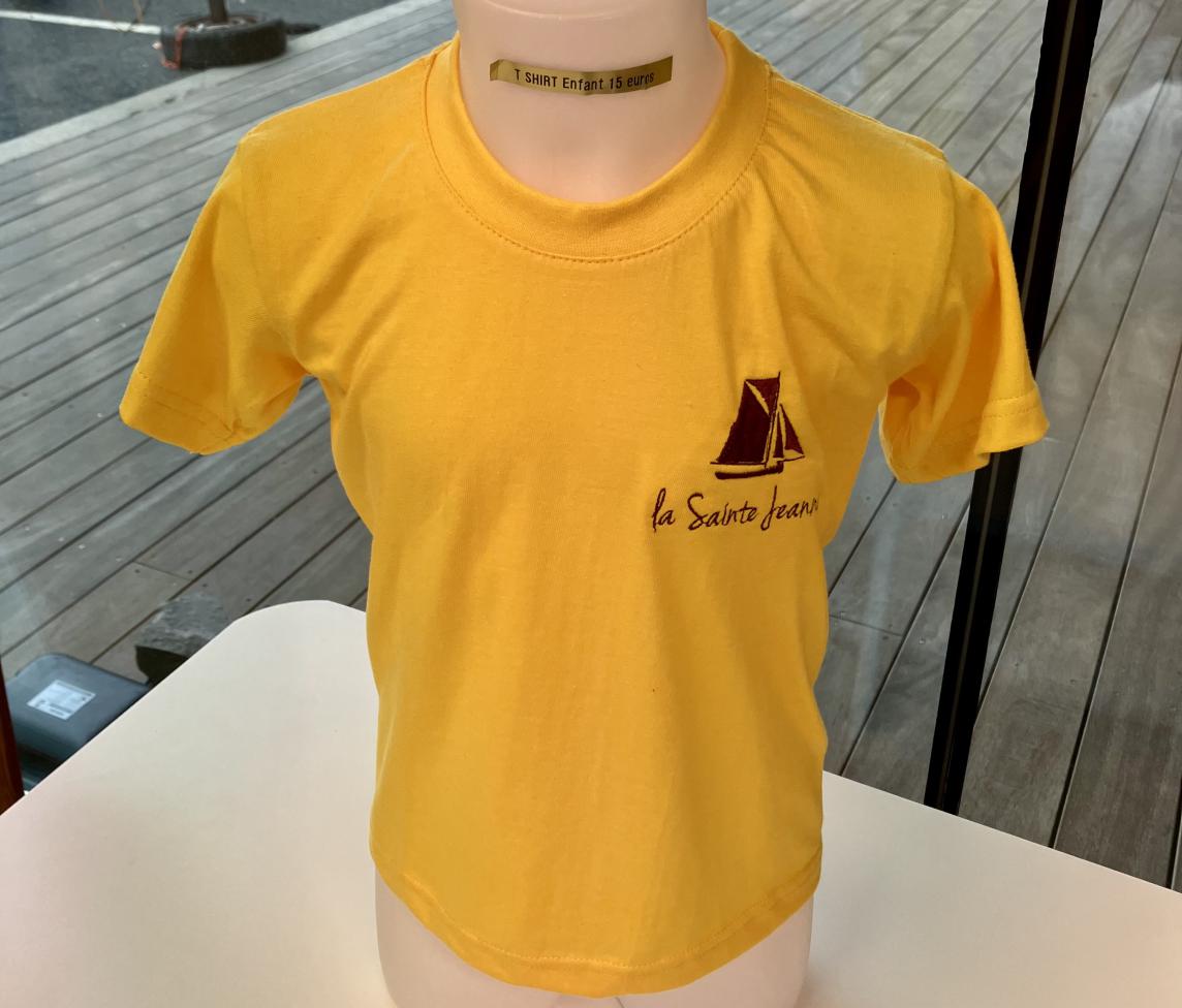 tee-shirt